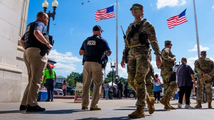 Стотици припадници на Националната гарда на САД се враќаат во своите матични држави