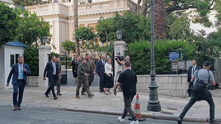 Zelensky touts Greek gas pact, says 'historic' French deal to come