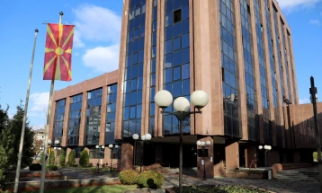 Споредбена анализа на МИА: Македонски судии и обвинители работат помалку, уживаат најниска доверба во Европа, а во споредба со просечната плата, се платени како и германските судии