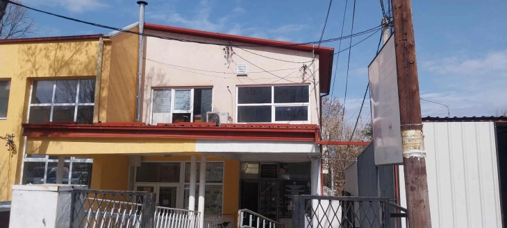 Уапсени четири лица во Куманово, питачеле со нивните малолетни деца