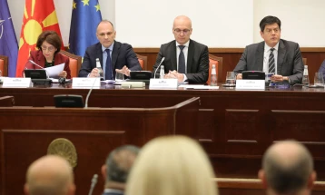 Parliament committees hold debate on EC Progress Report