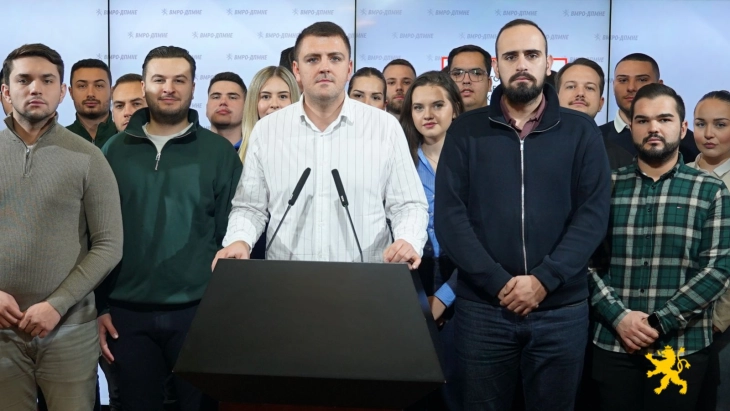 Попов: ВМРО-ДПМНЕ е партнер на младите, 250 евра ваучер за електронски уред за 55.000 студенти