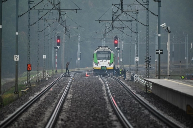 Полска ги обвини руските разузнавачки служби за нападот врз железничката линија кон Украина