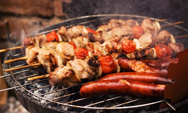 Заради заштита на традициите и руралниот живот, унгарскиот Парламент изгласа забрана за лабораториски одгледано месо