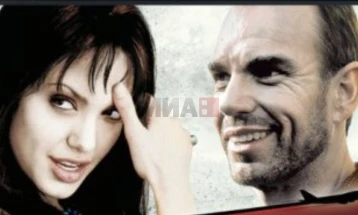 Били Боб Торнтон за бракот со Анџелина Џоли: Во медалјони чувавме по капка крв од другиот