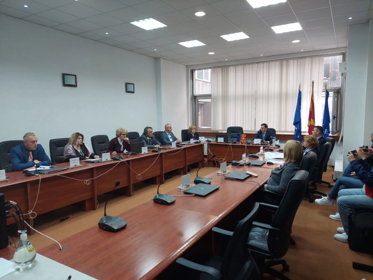 Këshilli gjyqësor: Mungesë e gjyqtarëve dhe lëndë të pazgjidhura në gjykatat në mbarë vendin