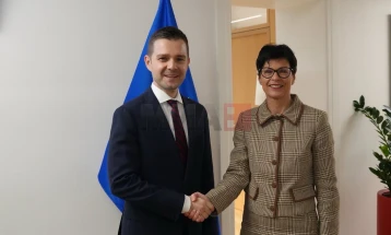 Средба Муцунски-Кос во Брисел: Потврдена силната посветеност на државата на евроинтеграцискиот пат 