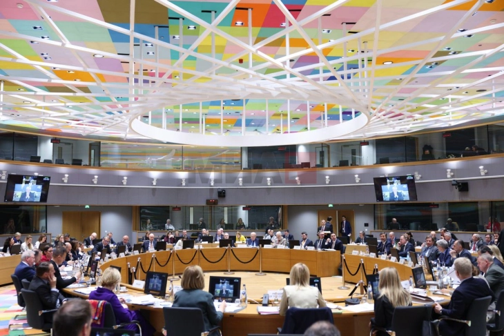 Варшава и Берлин скептични околу извештаите за американскиот мировен план за Украина