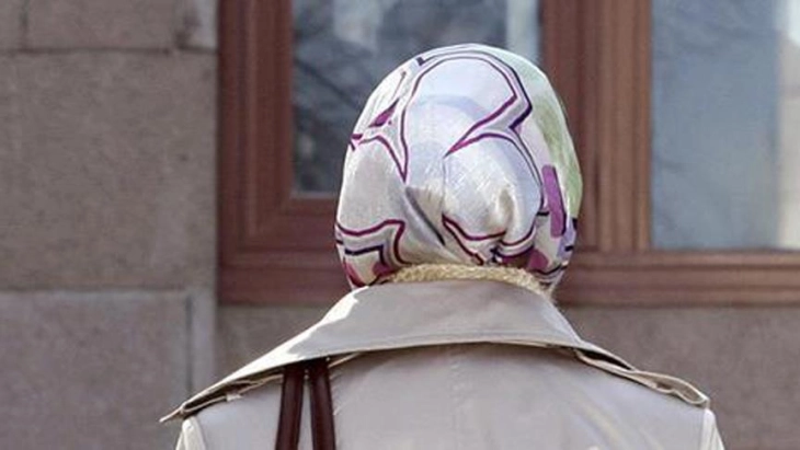 Австрија воведува забрана за шамии во училиштата за девојчиња под 14 години