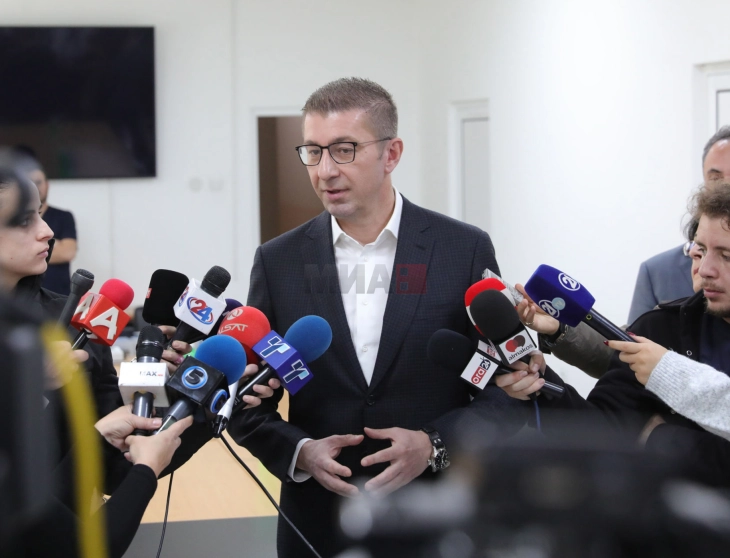 Мицкоски: На неколку фронтови во здравството се работи и се вложува, ќе има сериозни структурни, но и квалитативни реформи