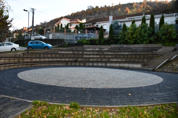 Се санира парк близу црквата „Свети Ѓорѓија“ во Кисела Вода