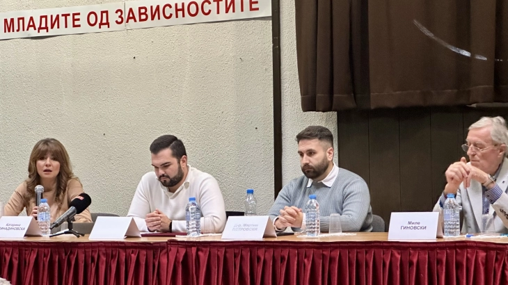 Forum for combating addictions: State needs to ban flavored e-cigarettes