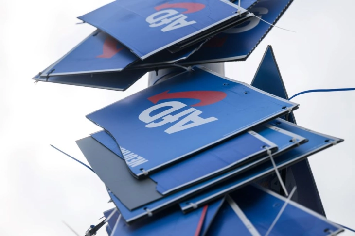 Јасно мнозинство Германци веруваат дека крајно десничарската АфД е премногу блиска до Москва