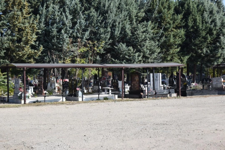 Уапсен кумановец, оштетил споменици на градските гробишта