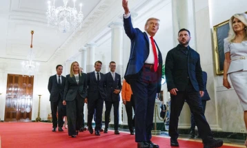 Западни медиуми: САД се закануваат дека ќе ја прекинат помошта за Украина доколку до четврток не го прифати мировниот договор