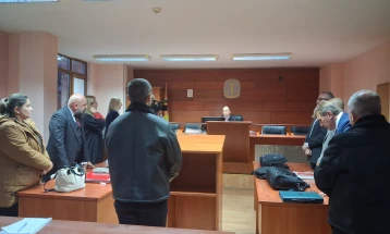 Tre vjet burg dhe pesë vjet ndalesë për kryerje të veprimtarisë për gjinekologun Asani për rastin me lehonën nga Dibra