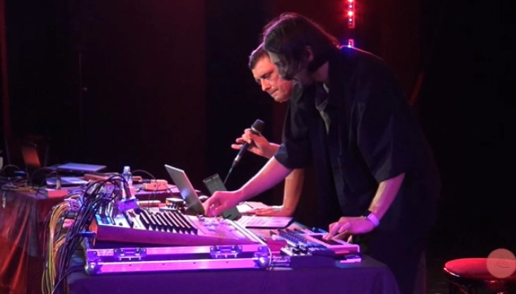 Независната сцена не се „бори“ против „мејнстрим“ културата, секогаш има публика што тежнее кон подлабоко и посуптилно естетско искуство