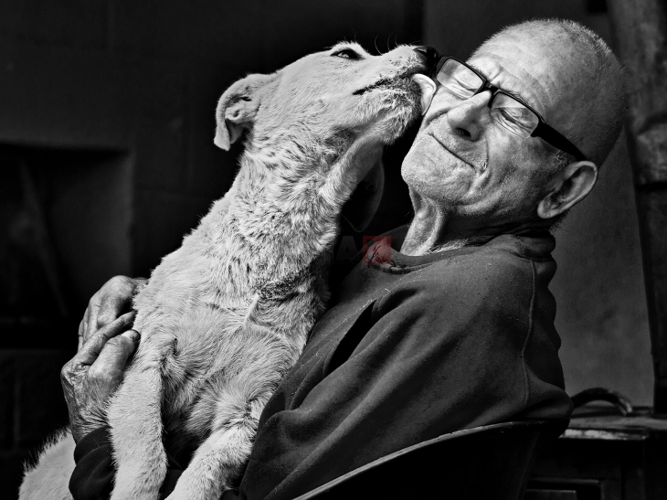 Милиќевиќ со изложба „Емпатија на светлина“ во Галерија Рудиќ