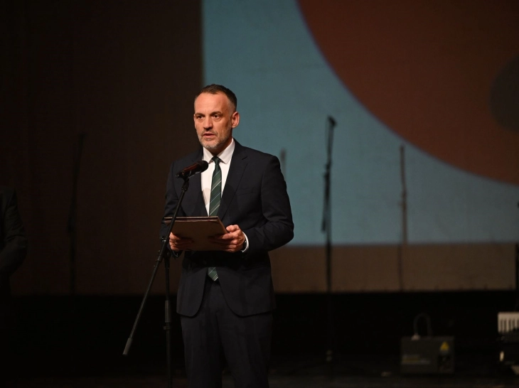 Përkujtimi i Ditës së Alfabetit në Manastir: Nderim i Gjuhës dhe Identitetit Shqiptar