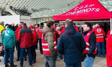 Grevë treditore në Belgjikë kundër reformave qeveritare socio-ekonomike