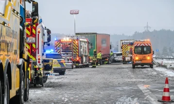 Të paktën tre persona humbën jetën në aksident në një autostradë në Gjermaninë jugore