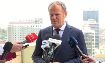 Tusk për negociatat paqësore për Ukrainën: Nuk ka shumë arsye për optimizëm më të madh