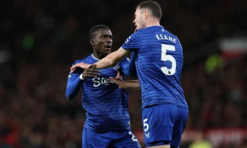 Geje lojtari i tretë në Premier Ligë, i cili u përjashtua për shkak të incidentit me bashkëlojtar