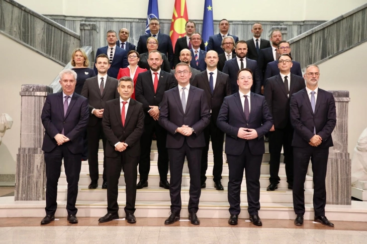 Emrat e ministrave të rinj nga radhët e VLEN-it do të caktohen deri nesër