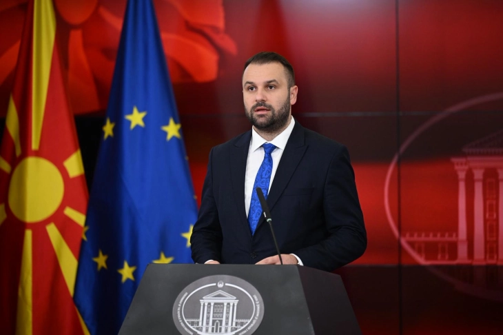 Durmishi: Nënshkruhen kontratat për vetëpunësim 2025