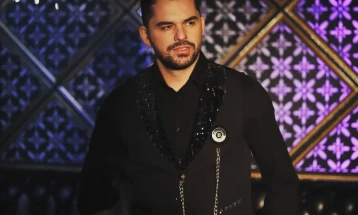 Почина познатиот пејач Шпат Касапи