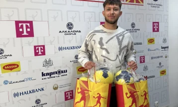 Донација топки за екипи во ракометните лиги