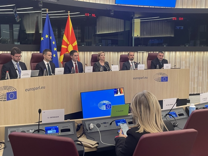 Копретседавачите Василевска и Реслер ја отворија првата сесија на 24. Состанок на МПК ЕУ - Северна Македонија