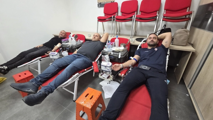 Ноемвриска крводарителска акција во Црвен крст Кочани, собрани 48 крвни единици