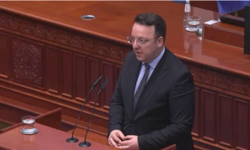 Николоски до Крмов: Ако Кина се спремни да дадат бескаматен кредит за Охрид-Кичево, Вие договорете го, ние ќе го прифатиме