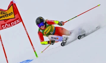 Најдобрата скијачка ја заврши сезонава