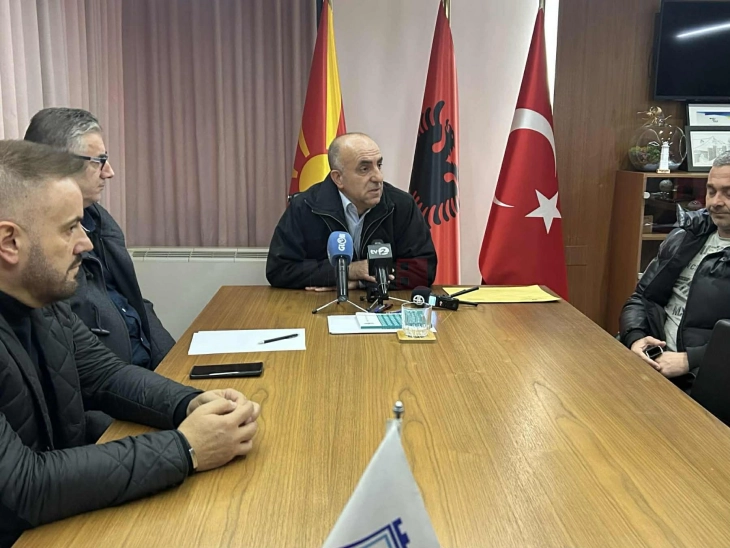 Fadil Xhelili mori detyrën e 