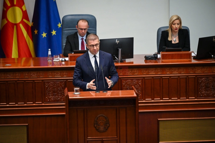 Mickoski: Qeveria do të vazhdojë të subvencionojë faturat e energjisë elektrike, ndërsa kopshtet dhe shkollat janë prioriteti ynë, në vend të pagave të gjyqtarëve dhe prokurorëve