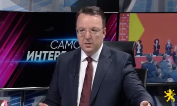 Николоски: За само една година обезбедивме 21 нова авионска дестинација, наскоро ќе има и нова линија Виена-Охрид