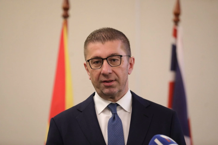 Нема да има ценовен шок за домаќинствата, Владата ќе продолжи да ја субвенционира цената на струјата, тврди Мицкоски