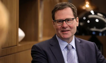 Ambasadori Piter Trasvell për MIA-n: Diaspora e shumtë e Maqedonisë në Australi është lidhja më e fortë midis dy vendeve, nuk ka ndryshim në regjimin e vizave