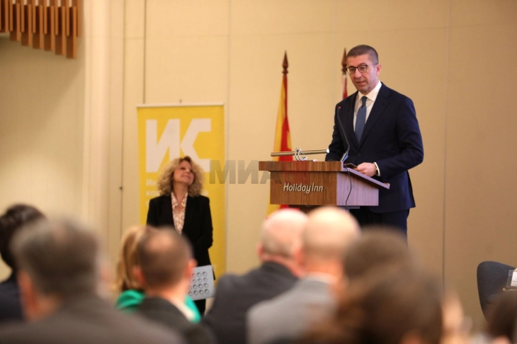 Mickoski: Do të ndërtojmë një sistem që njeh, analizon dhe u përgjigjet kërcënimeve hibride dhe informative