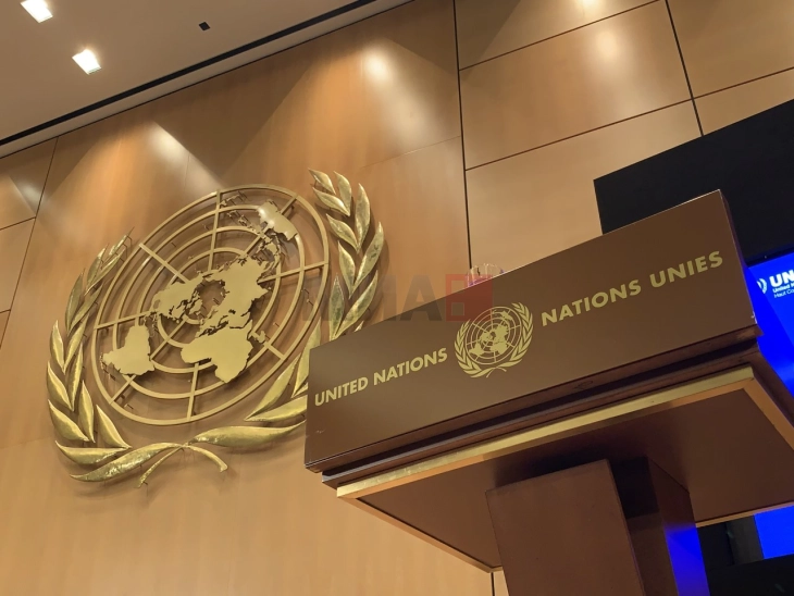 Agjencitë e KB-së i bënë apel Uashingtonit t'u lejojë azkilkërkuesve qasje në SHBA