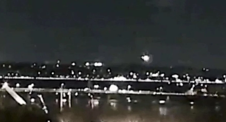 Донели: Потрагата по преживеани од авионската несреќа во Вашингтон се одвива во тешки услови