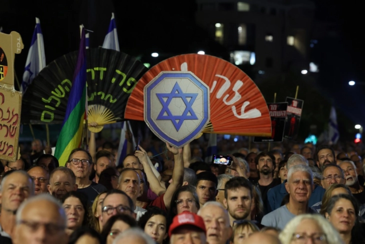 Протест во Тел Авив: Семејствата ги бараат телата на двајцата преостанати заложници, мировниот процес е заглавен