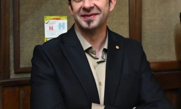 На фестивалот „Музика од светот“ во Битола гостува групата „Коза Мостра“ од Грција