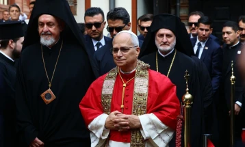 Во пресрет на посетата на Либан, папата Лав XIV отслужи миса во Ерменската катедрала во Истанбул