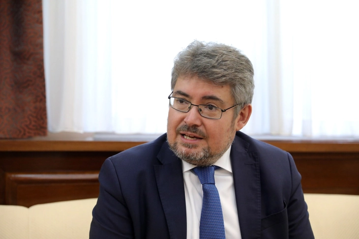 Shtrazhaj për MIA-n: Ju keni përvojë të hidhur me bilateralizimin e procesit të aderimit, kërkesat nuk mund të shkojnë pafundësisht, BE-ja është në lëvizje