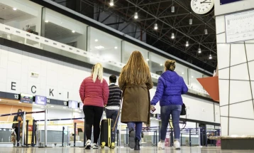 Аеродромот во главниот град на Литванија повторно затворeн поради сомнителни балони