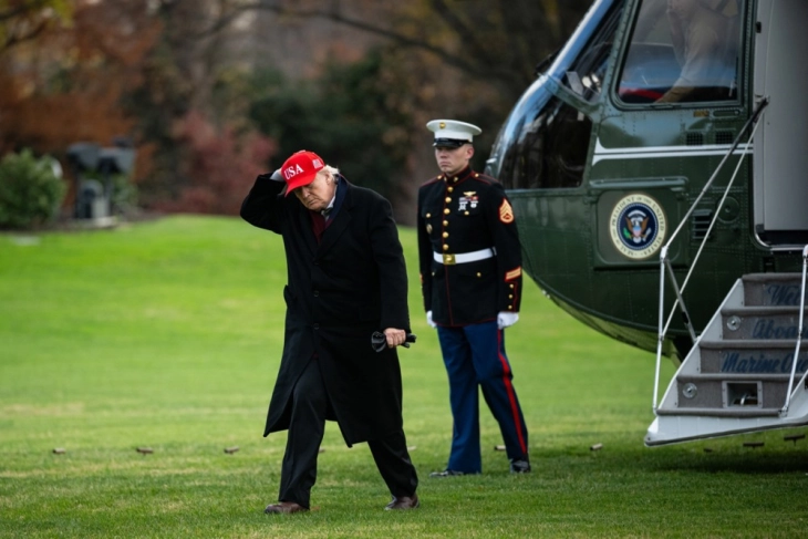 Tramp optimist për marrëveshjen paqësore pas takimit mes delegacionit amerikan dhe atij ukrainas në Floridë