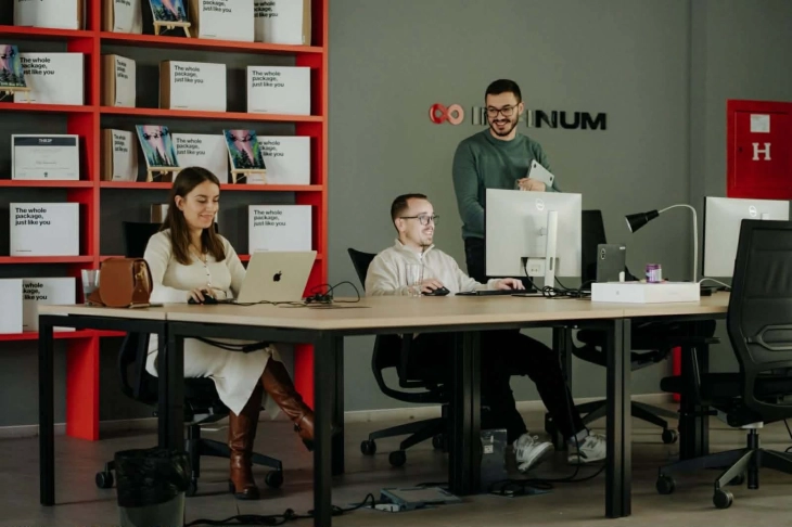 Infinum ја презема британската компанија AMR CyberSecurity